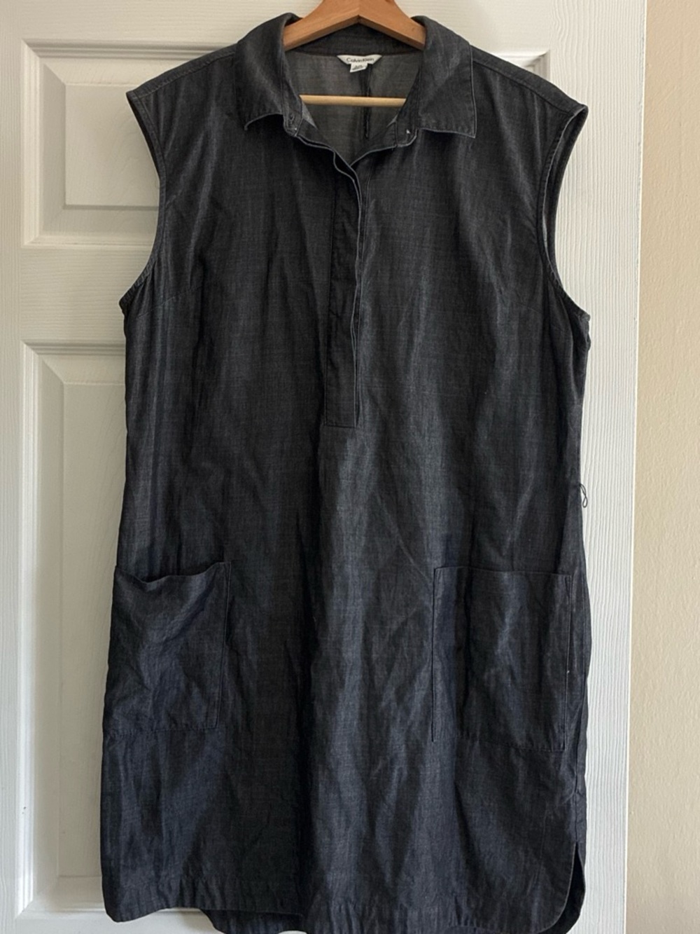 Calvin Klein Sleeveless Black Shirt Jacket